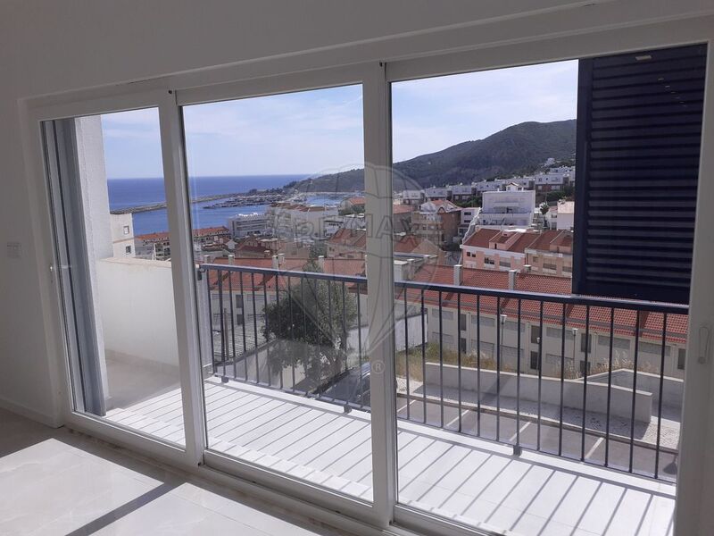 Apartamento T1 Santiago (Sesimbra) - cozinha equipada, parqueamento, garagem, vidros duplos, varanda