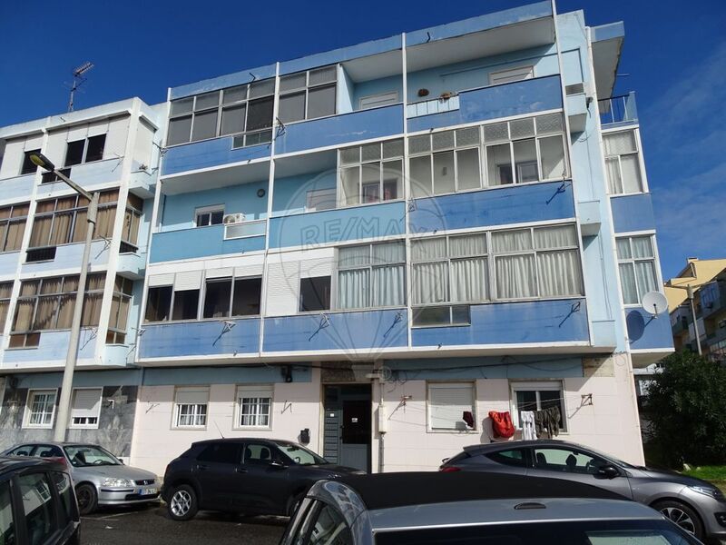 Apartment in a central area T2 Almada - balcony, great location