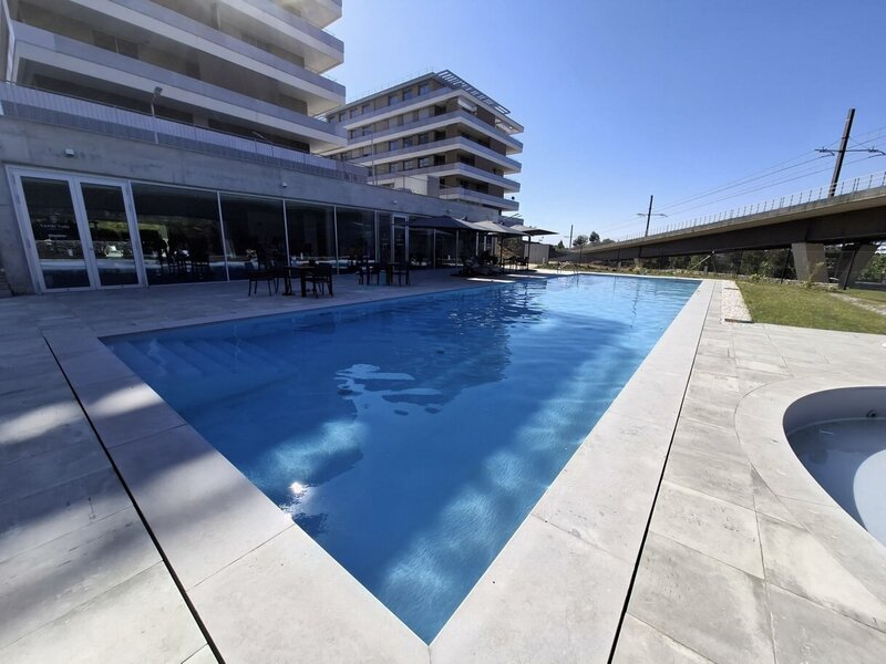 Venda de Apartamento T4 novo, com piscina e ginásio, na Maia