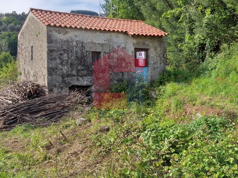 Casa/Vivenda V1 Rio Mau Vila Verde para comprar