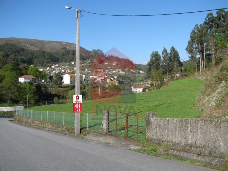Terreno Agrícola com 21236m2 Aboim da Nóbrega Vila Verde para venda - bons acessos