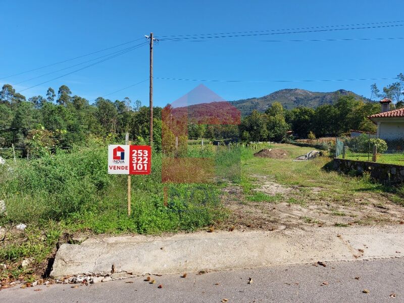 Venda de Terreno com 1800m2 Torre, Amares - bons acessos