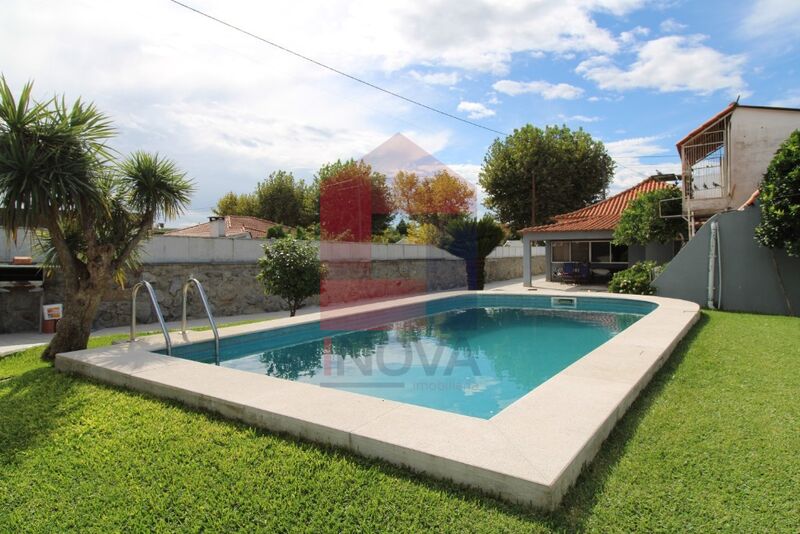 Venda Moradia V3 Térrea Vila Verde Soutelo - lareira, jardim, piscina