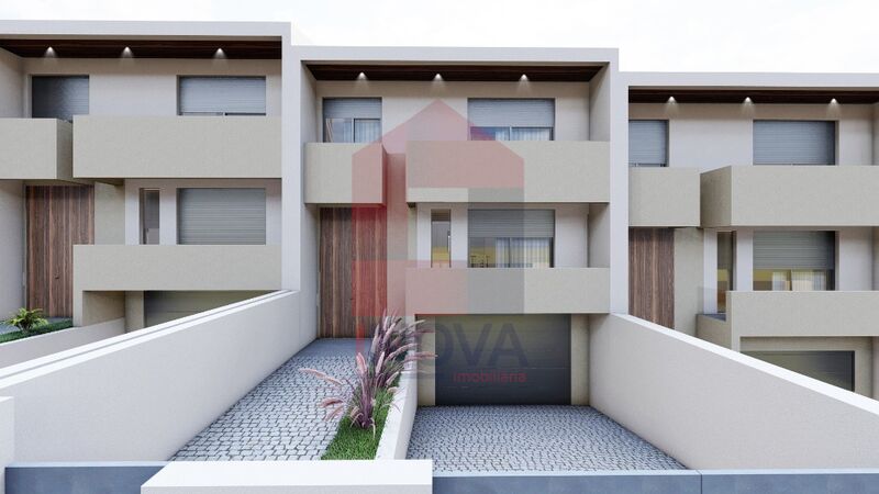 Moradia V3 nova em banda Braga à venda - garagem