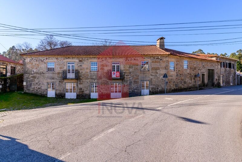 Moradia Antiga V4 Portela das Cabras Vila Verde - terraço, lareira