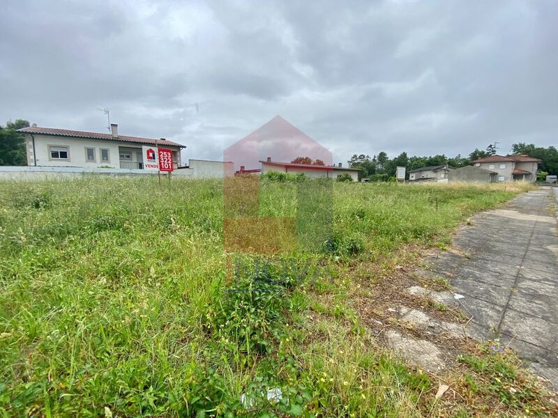 Venda de Terreno para construção Soutelo Vila Verde - bons acessos