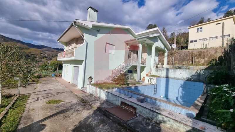 Moradia V3 à venda Valdreu Vila Verde - piscina, varanda, bbq, lareira, garagem, jardim