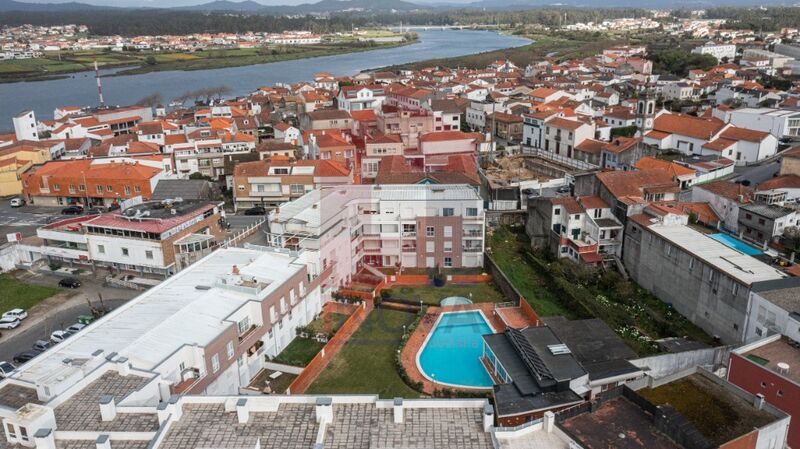 Apartamento Remodelado T2 à venda Praia de Ofir Fão Esposende - garagem, r/c, condomínio fechado, piscina, terraços, excelente localização, lareira, varanda, ar condicionado