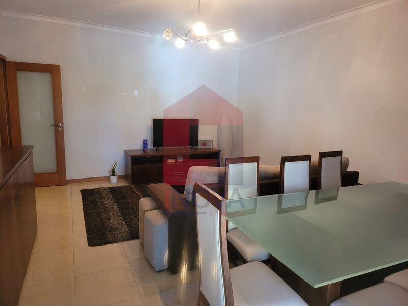 Apartamento T3 à venda Real Braga - ar condicionado, garagem, varanda, excelente localização, lareira