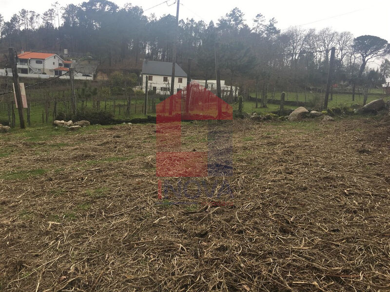 Terreno Agrícola com 2022m2 Aboim da Nóbrega Vila Verde