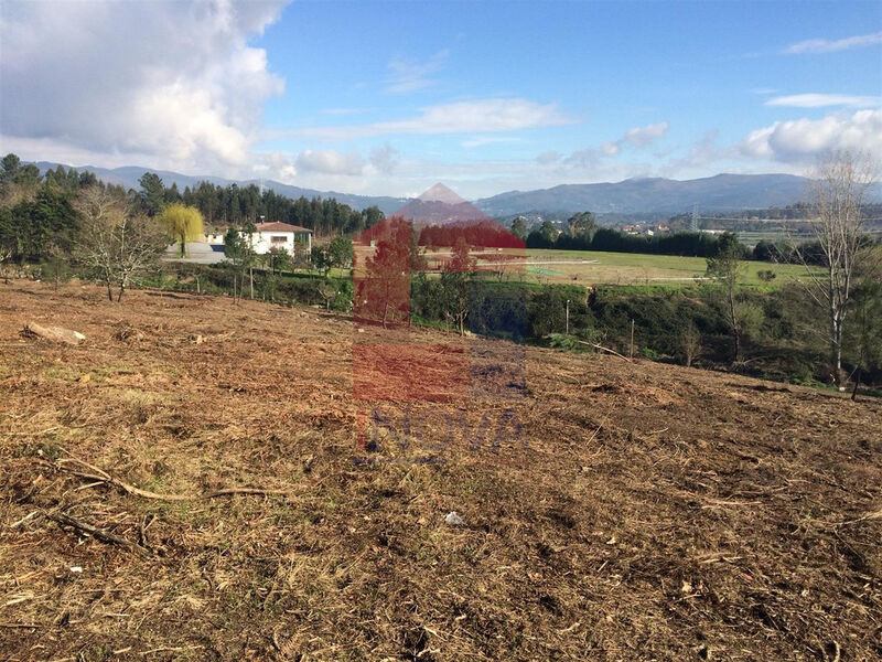 Land with 20000sqm Sabariz Vila Verde