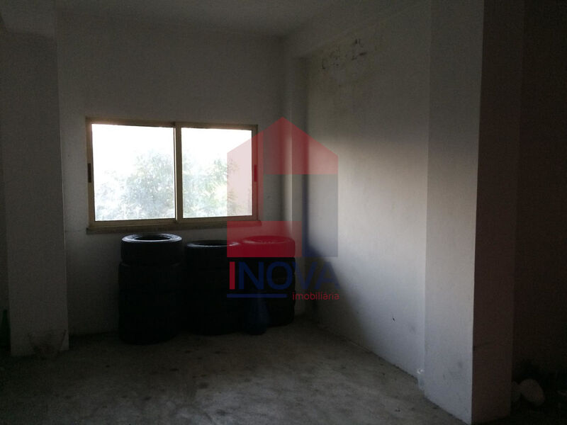 Warehouse with 43sqm Prado São Miguel Prado (São Miguel) Vila Verde