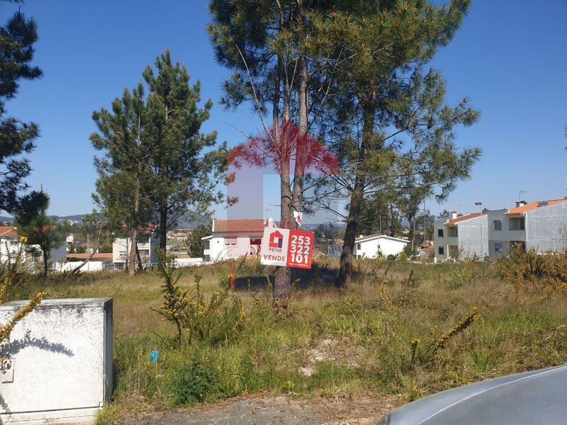 Land with 368sqm Cabanelas Vila Verde