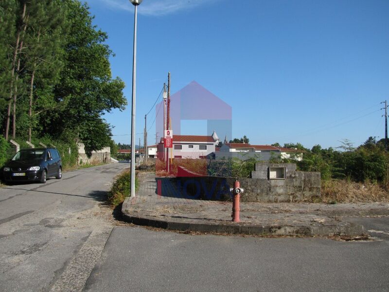 Plot with 198sqm Turiz Vila Verde - nice location, easy access