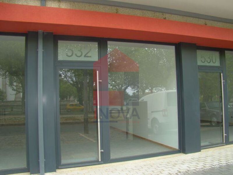 Shop Soutelo Vila Verde - great location