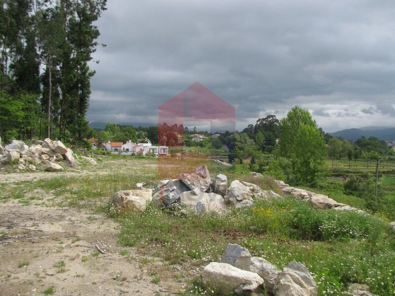 Land with 3379sqm Barbudo Vila Verde