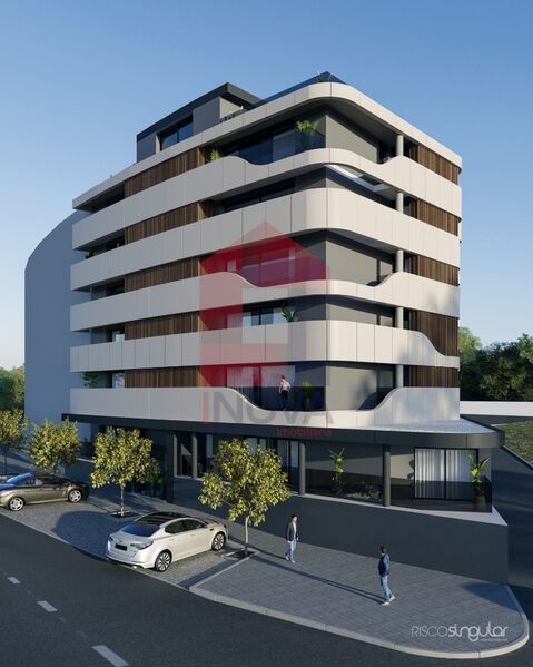 Apartamento T3 novo no centro Vila Verde - ar condicionado, painéis solares, excelente localização, varanda