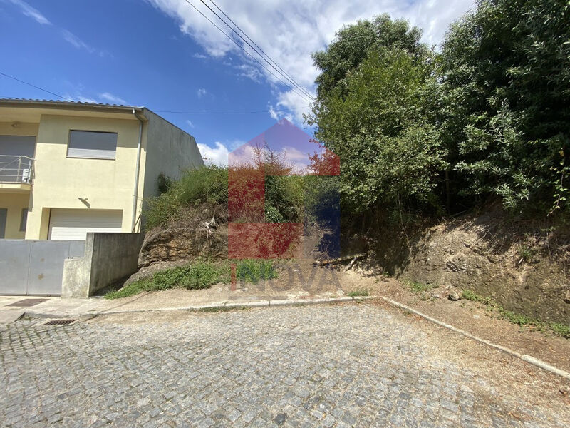 Plot with 312sqm Braga - quiet area, easy access