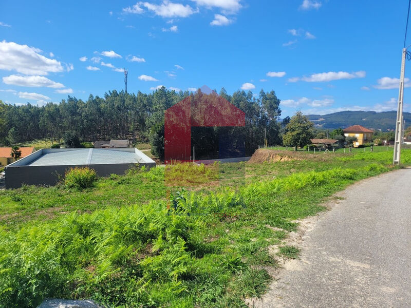 Land with 700sqm Marrancos Vila Verde - easy access