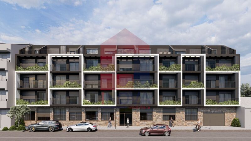 Apartamento novo no centro T0 Braga - lugar de garagem, painéis solares, terraço, ar condicionado