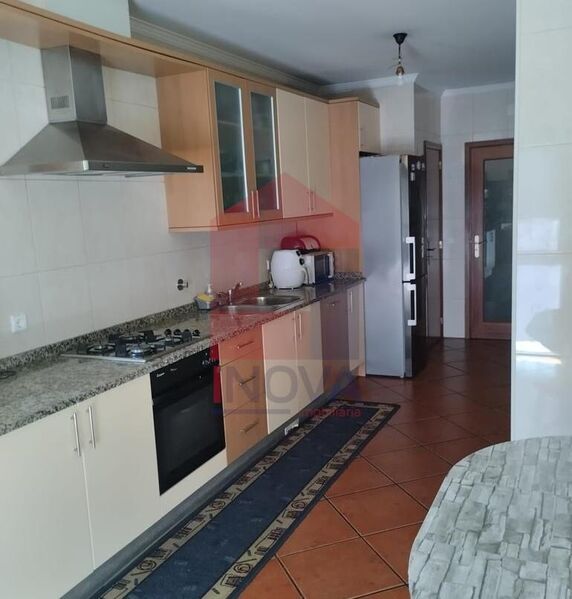 Apartment 3 bedrooms Vila Verde - equipped, balcony, great location, balconies, garage, furnished, central heating