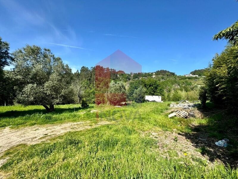 Land with 1214sqm Solo Urbanizado, Atães Vila Verde - easy access