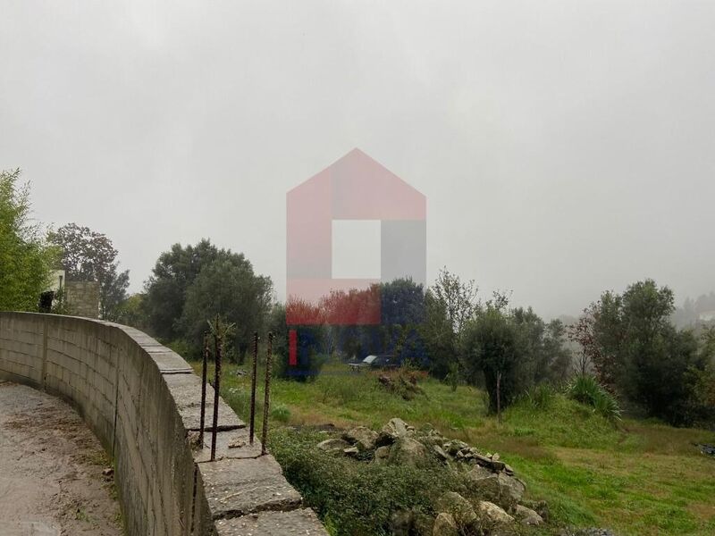 Terreno com 1214m2 Atães Vila Verde - bons acessos