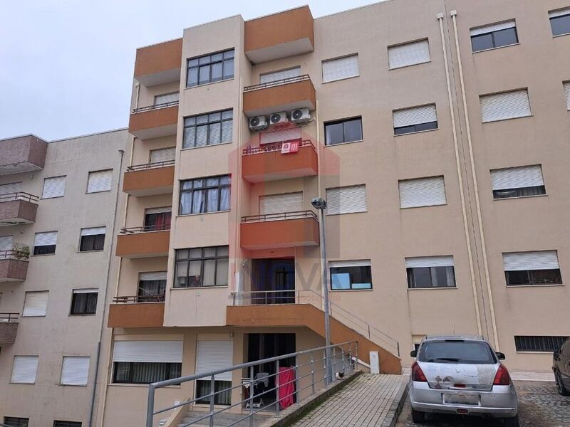 Apartment T3 in the center Vila Verde - garage, air conditioning, fireplace, balcony