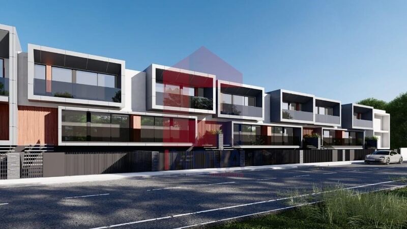 жилой дом V3 новые в ряд Lamaçães Braga - солнечные панели, система кондиционирования, автоматические ворота, великолепное месторасположение, гараж