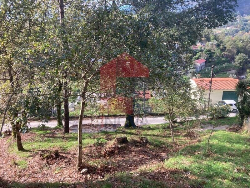 Land with 554sqm Valdreu Vila Verde