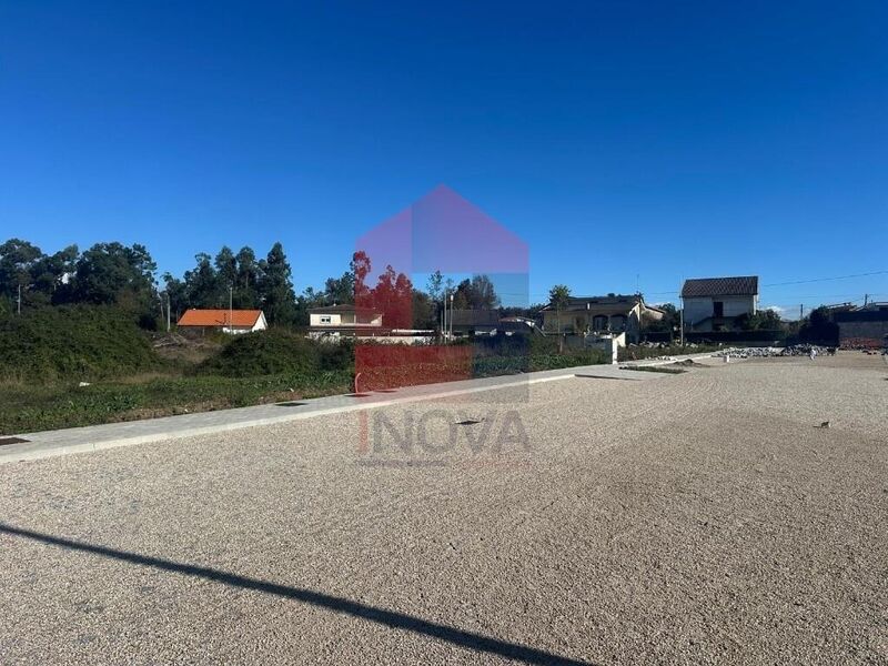Plot with 896sqm Vila de Prado Vila Verde - easy access