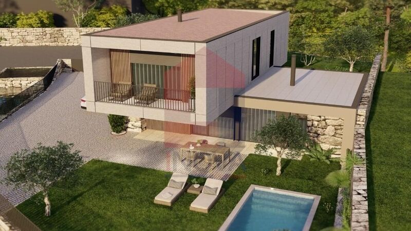 Land with 780sqm Coucieiro Vila Verde - easy access