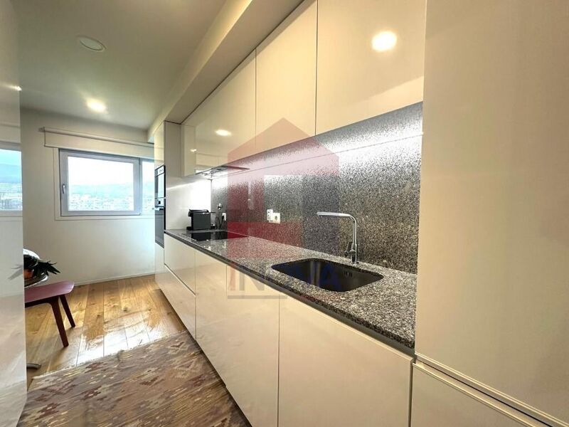 Apartment T3 neue Creixomil Guimarães - air conditioning, ground-floor, boiler, balcony, garage