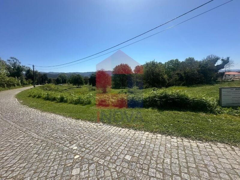 Land with approved project Prado São Miguel Prado (São Miguel) Vila Verde - easy access