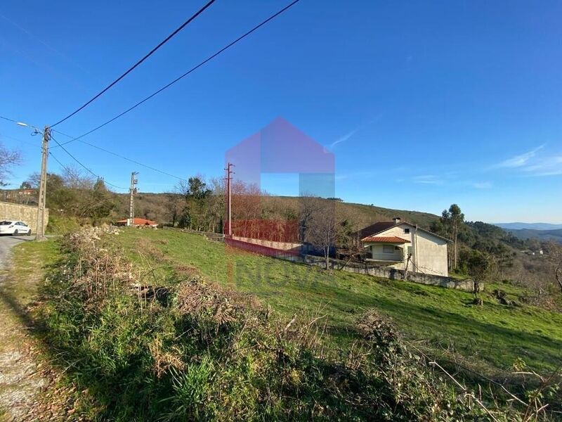 Land with 1700sqm Duas Igrejas Vila Verde
