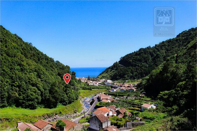 Land with 25605sqm Faial da Terra Povoação