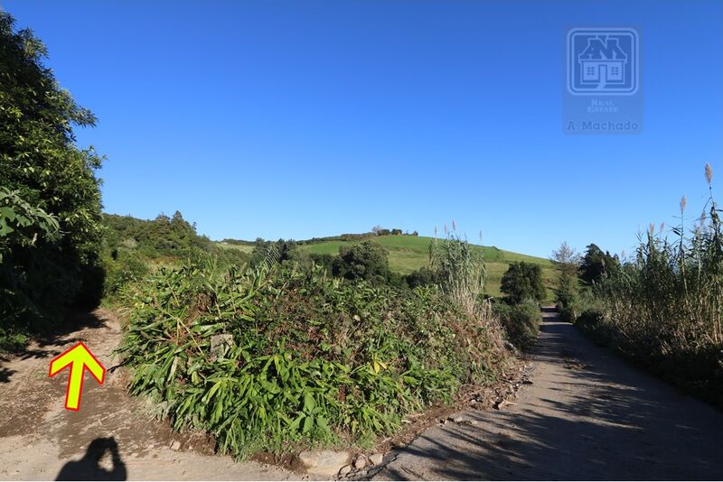 Terreno Rústico com 10980m2 São Miguel Vila Franca do Campo para venda