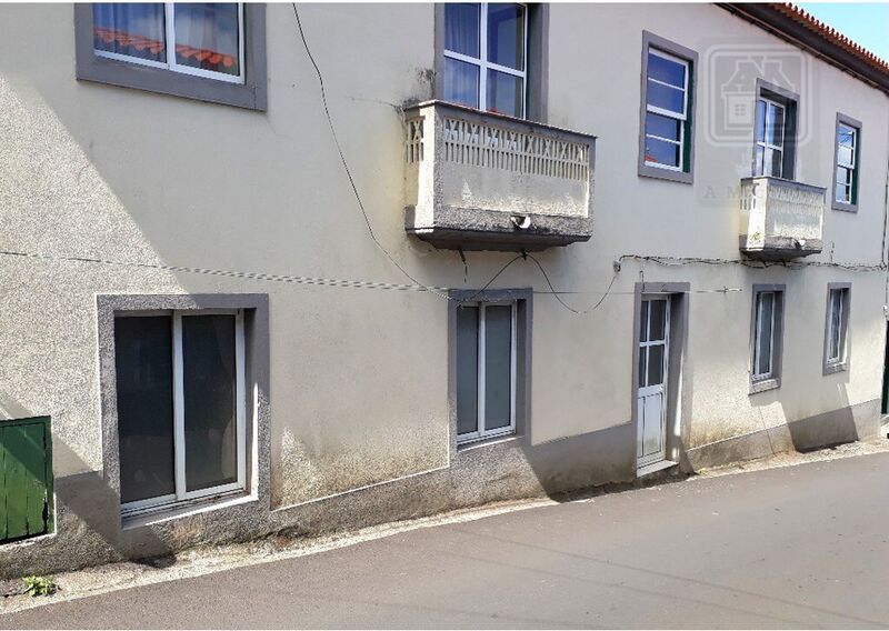 Apartamento no centro T2 Horta (Matriz) - jardins