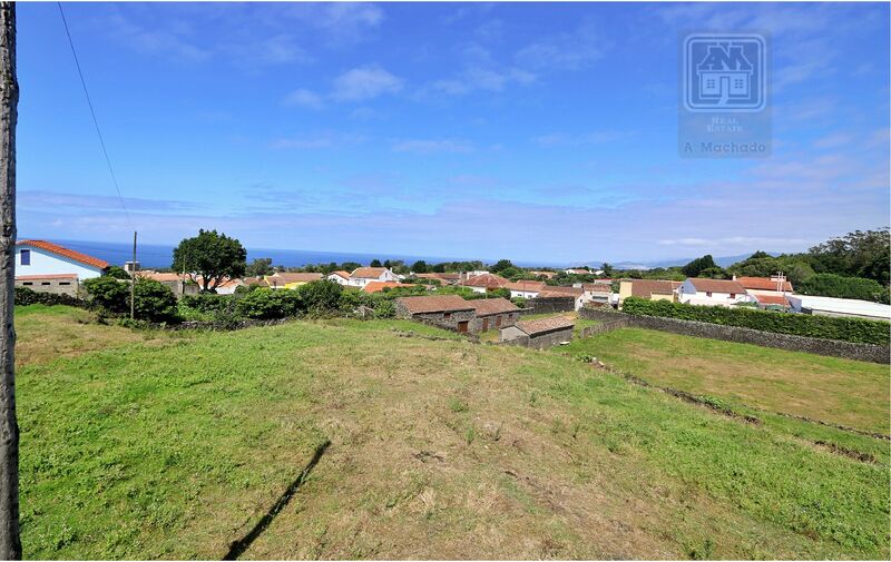 Terreno com 4180m2 São Vicente Ferreira Ponta Delgada - poço, bons acessos, electricidade, água, viabilidade de construção, zona sossegada