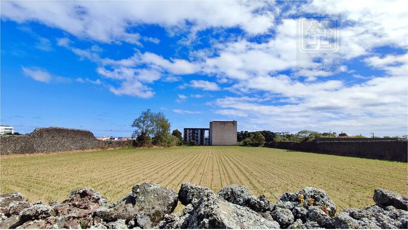 Terreno com 7240m2 São José Ponta Delgada - excelente vista