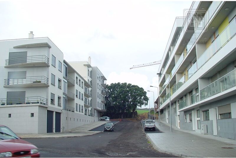 Land with 4220sqm São José Ponta Delgada