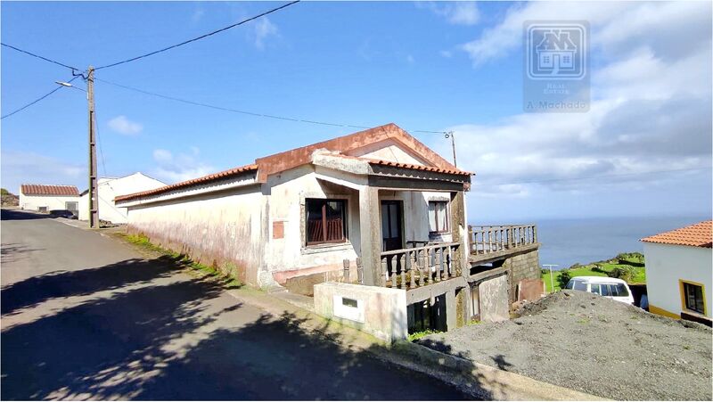 House Isolated Cedros Santa Cruz das Flores - terrace, great view, balcony, store room, green areas