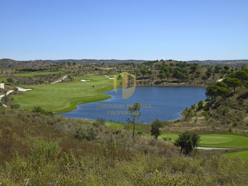 Lote de terreno novo com 5476m2 Sesmarias Vila Nova de Cacela Vila Real de Santo António - viabilidade de construção