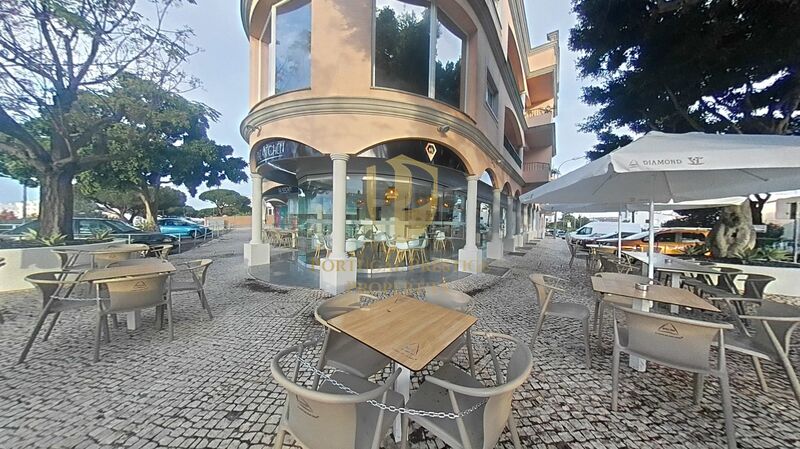Café Equipado Quarteira Loulé - esplanada, cozinha, excelente localização, mobilado, wc,