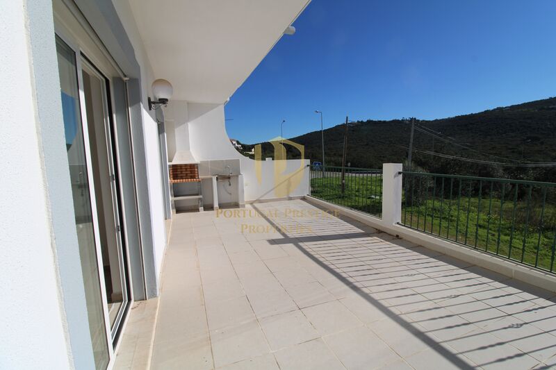 House 4 bedrooms Semidetached Goncinha São Clemente Loulé - balcony, private condominium, garage, fireplace, barbecue, swimming pool, balconies