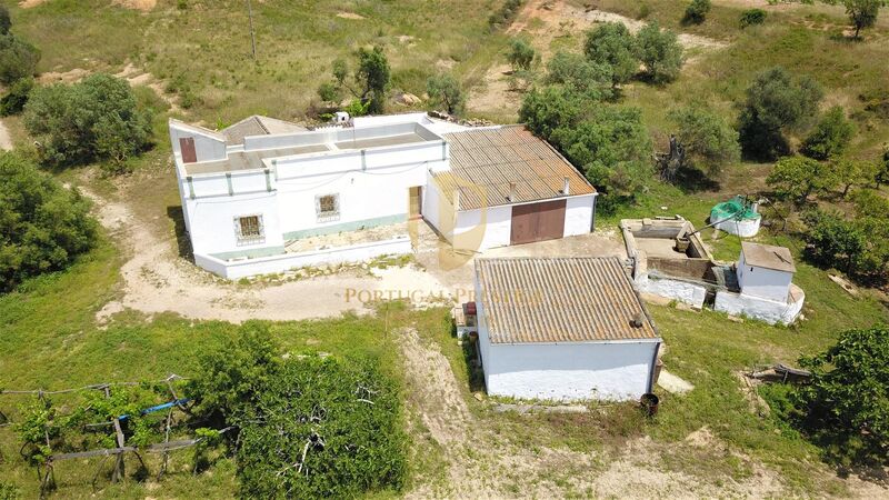 House to rebuild 2 bedrooms Olhão