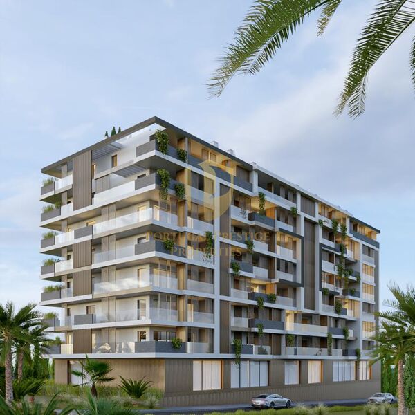 Apartment Modern T3 Avenida Calouste Gulbenkian Faro - great location, garage, air conditioning, terrace, swimming pool, balcony