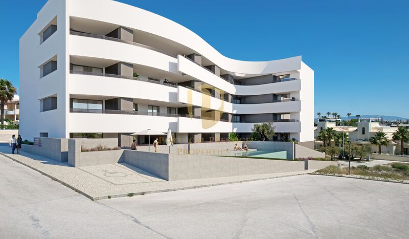 Apartamento novo em construção T2 São Gonçalo de Lagos - piscina, parqueamento, terraço, ar condicionado
