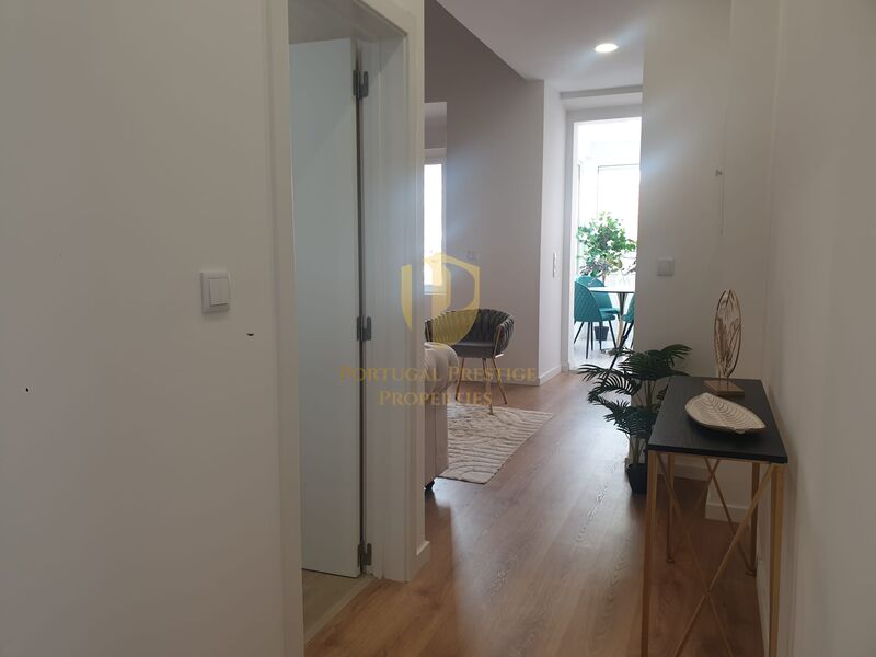 Apartment Refurbished in the center T2+1 São Domingos de Benfica Lisboa - gardens, double glazing, furnished, kitchen
