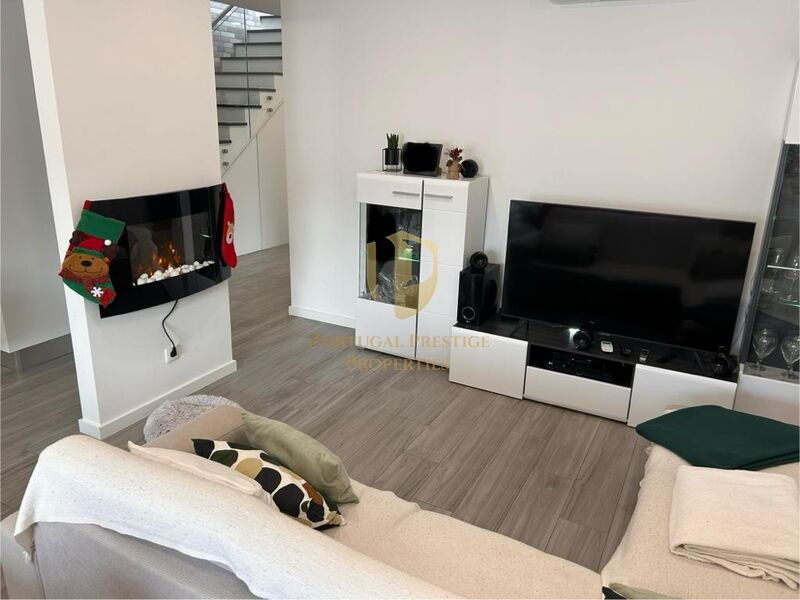 House 3 bedrooms Castro Marim - terrace, equipped kitchen, balcony, garage